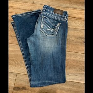 Size 28R BKE jeans